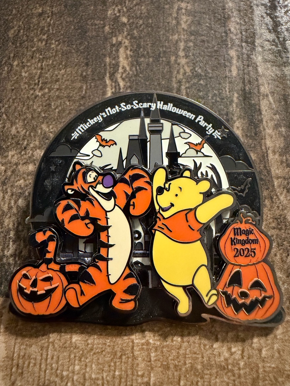 Mickey’s Not-So-Scary Halloween Party 2025 Pin Pooh & Tigger Ltd Edition